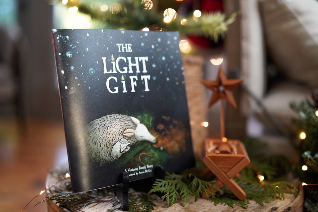 The Light Gift & Messiah Manger Bundle -