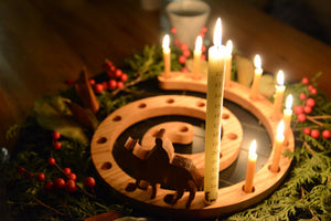 -  Cradle-to-Cross Wreath - Wooden Advent and Lent Calendar